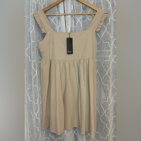 Nasty gal beige dress NWT - Picture 1 of 2